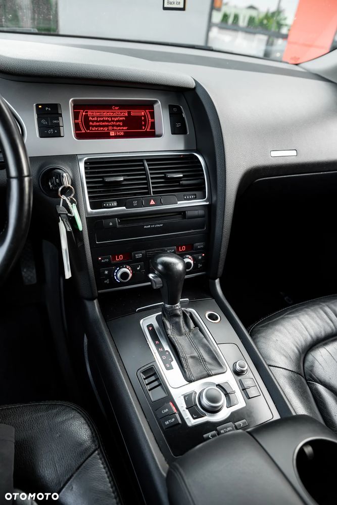 Audi Q7 3.0 TDI Quattro Tiptronic - 31
