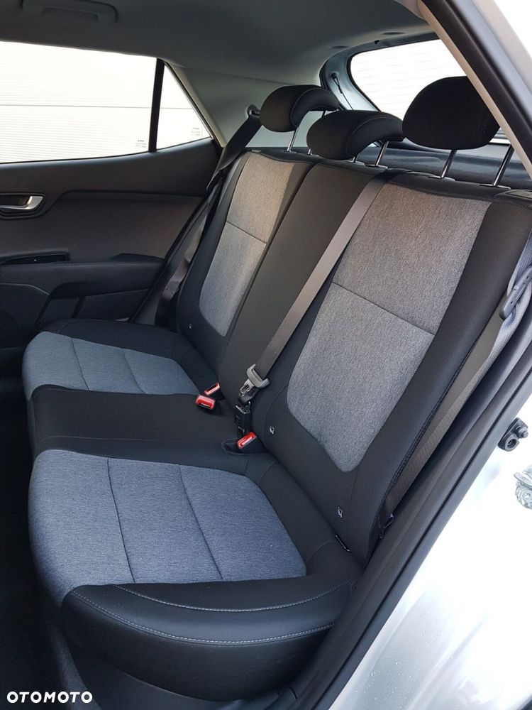 Kia Stonic 1.0 T-GDI M - 28