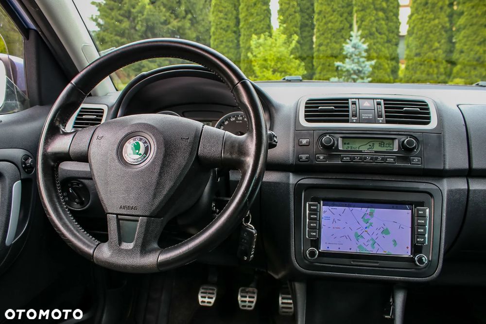 Skoda Roomster 1.6 16V Comfort PLUS EDITION - 25