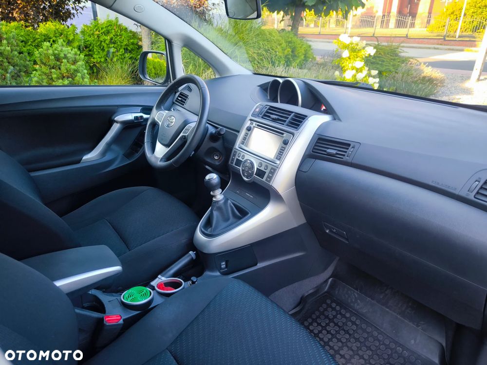 Toyota Verso - 21