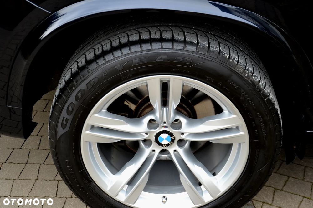 BMW X5 M M50d - 30