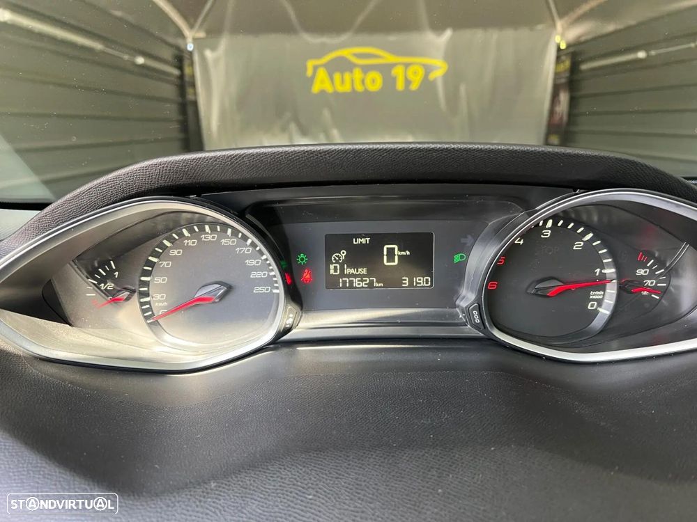 Peugeot 308 SW 1.6 BlueHDi Allure J17 - 15