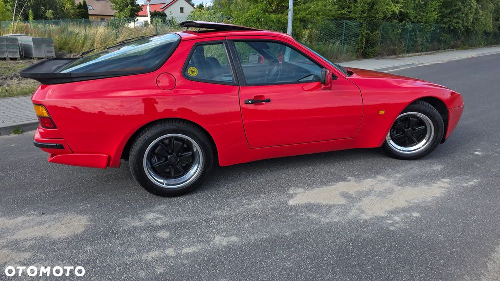 Porsche 944 - 12