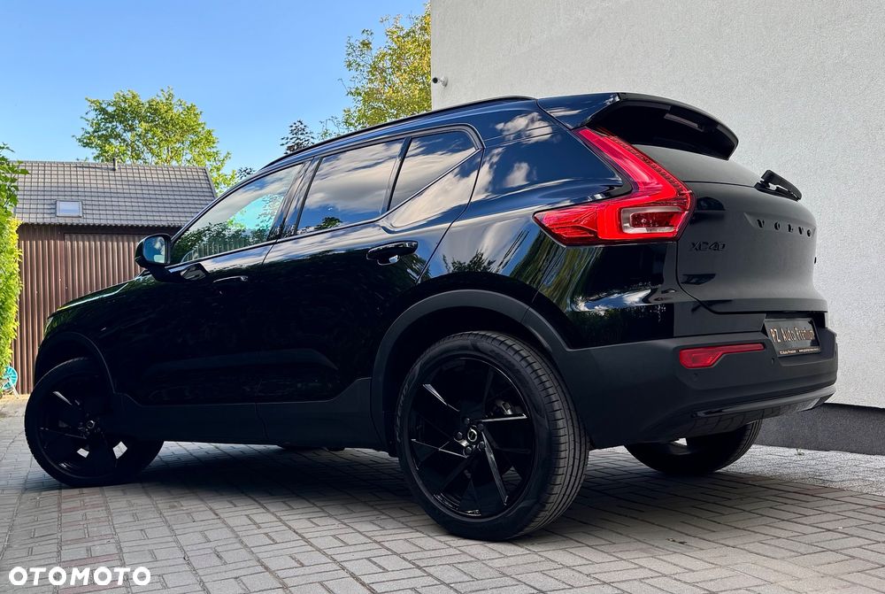 Volvo XC 40 B3 B DKG Plus Black Edition - 3