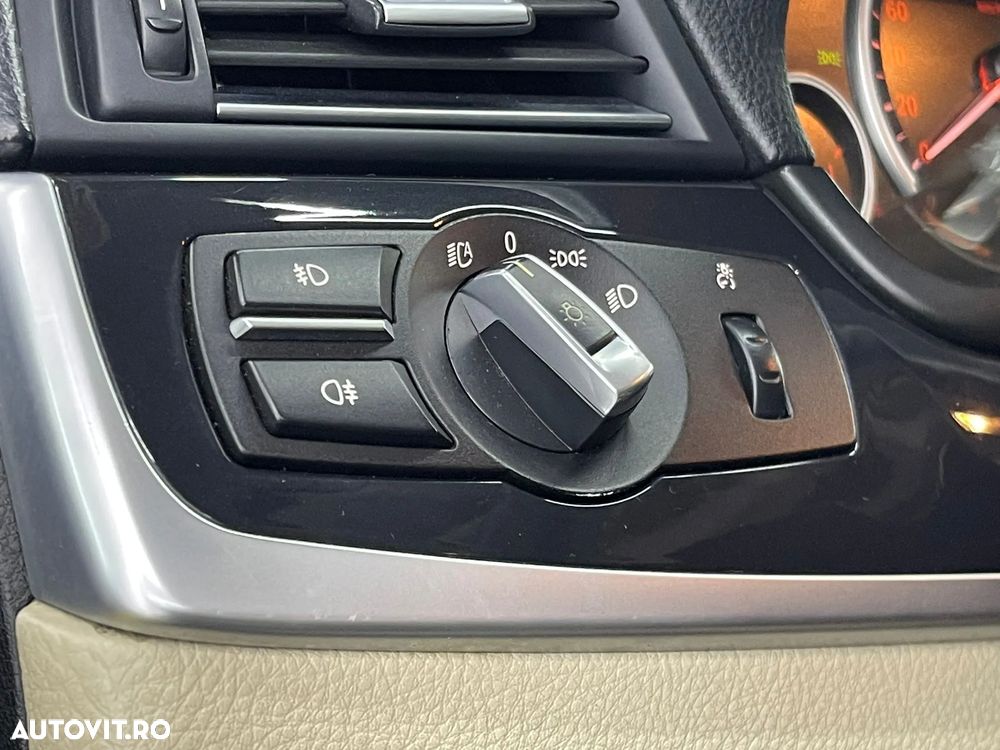 BMW Seria 5 525d xDrive Aut. - 14