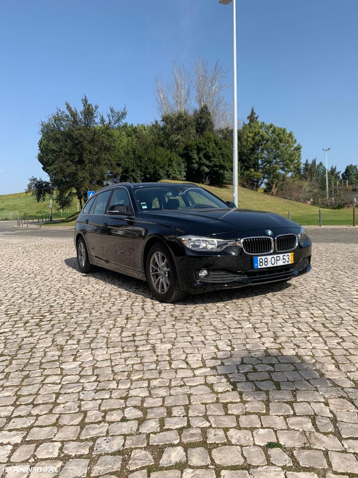 BMW 318 d Touring Auto Line Modern - 1