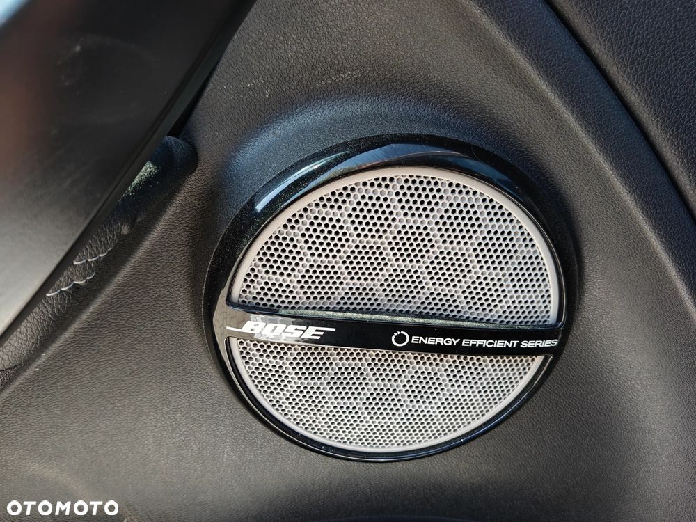 Renault Megane TCe 130 EDC Bose Edition - 22