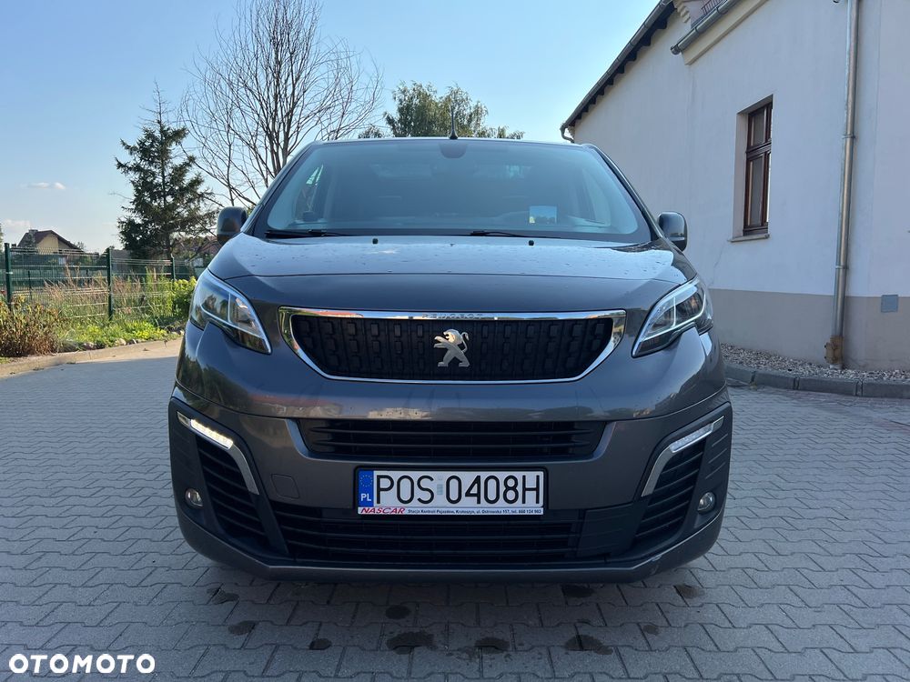 Peugeot Traveller - 11