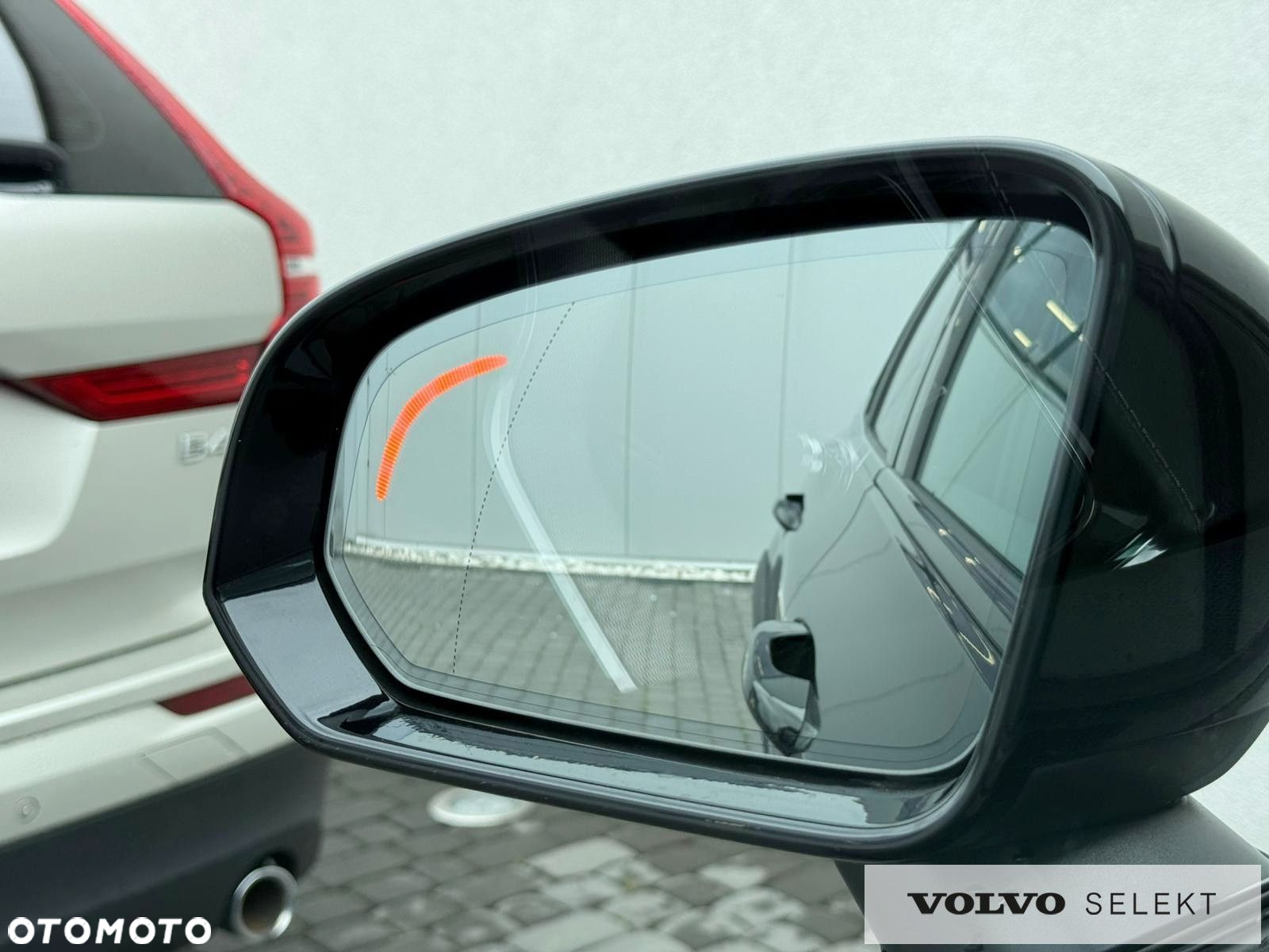 Volvo V60 Cross Country - 35