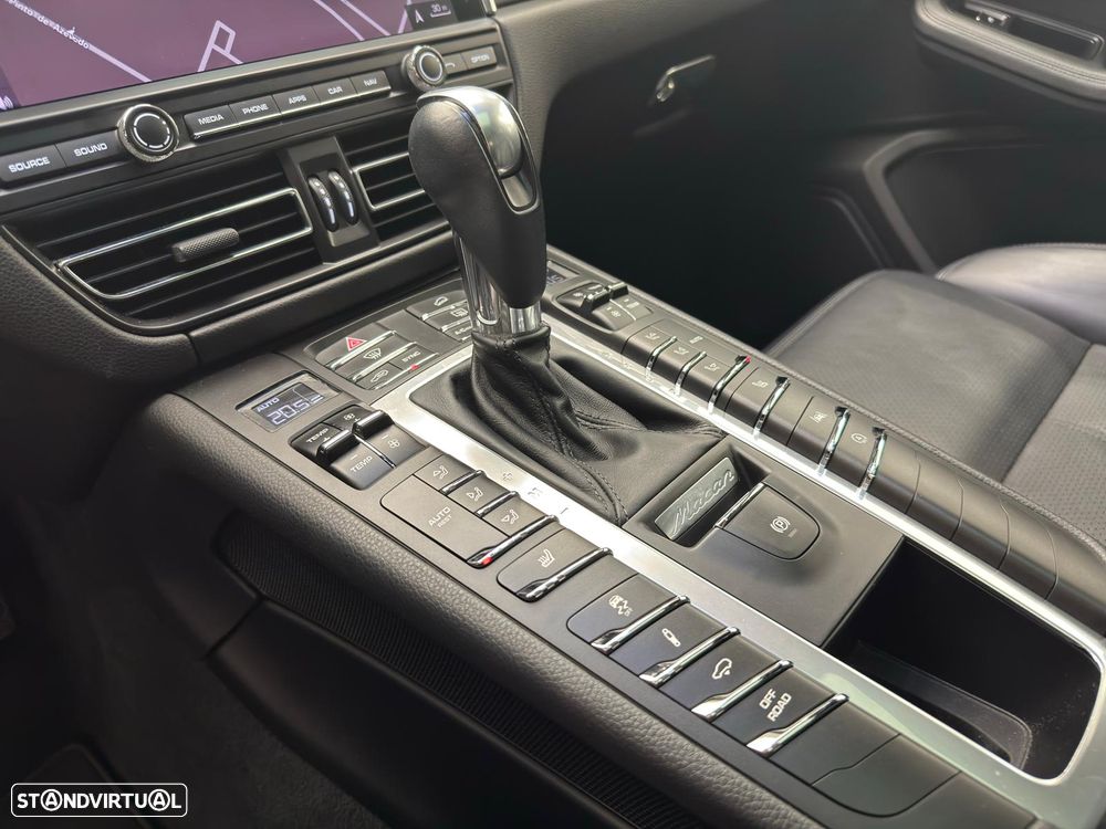 Porsche Macan - 23