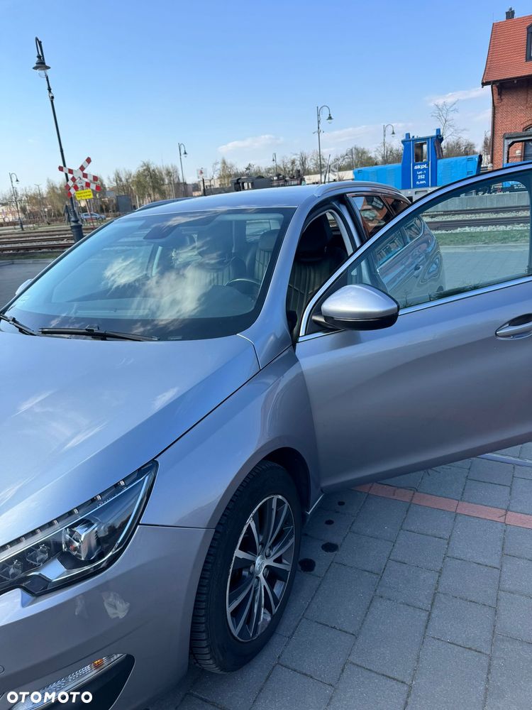 Peugeot 308 BlueHDi 150 Automatik Stop & Start Allure - 2