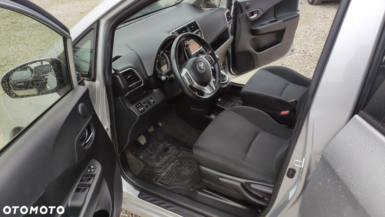 Toyota Verso S - 21
