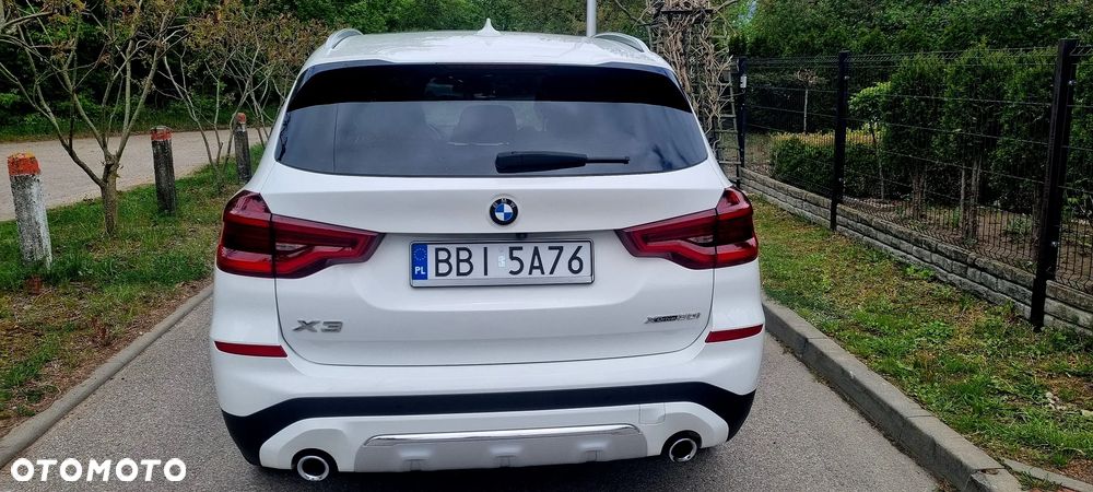BMW X3 xDrive30i Luxury Line sport - 4