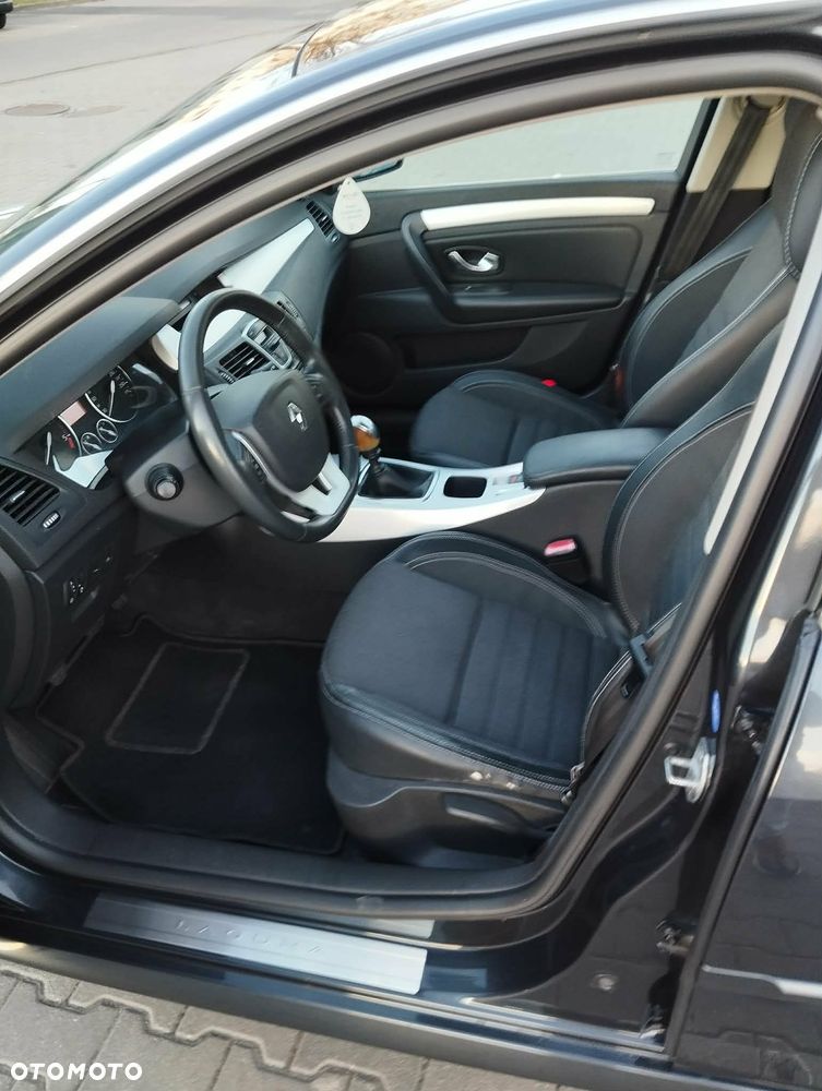Renault Laguna 2.0 DCi FAP Dynamique - 8