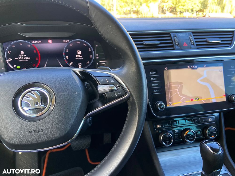Skoda Superb 2.0 TDI DSG Premium Edition - 21