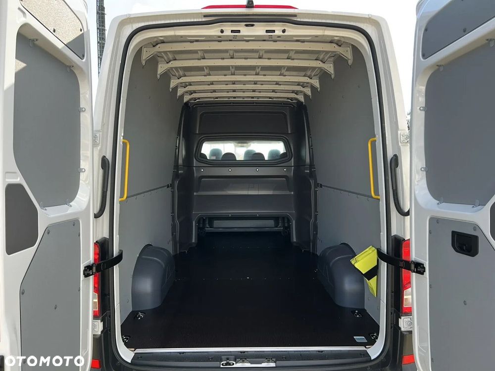 Volkswagen Crafter 35 Brygadówka/Furgon L4H3, 2.0BiTDI 177KM, 4490mm, Wysoki dach, r.o. 4490 - 13
