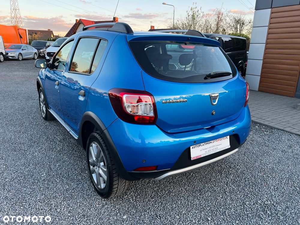 Dacia Sandero Stepway TCe 90 (S&S) Celebration - 8
