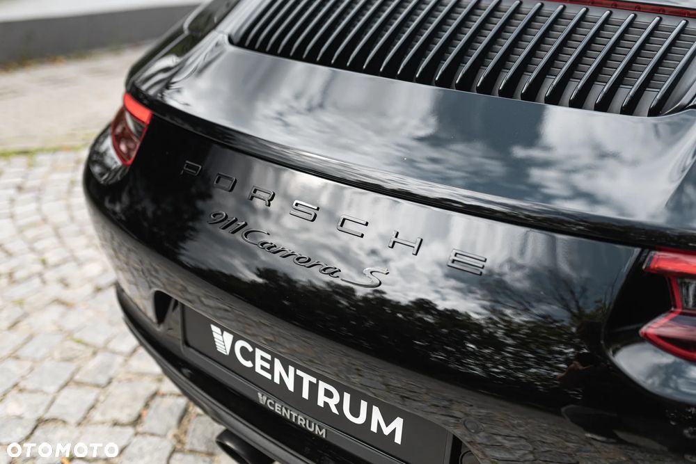 Porsche 911 Carrera S PDK - 12