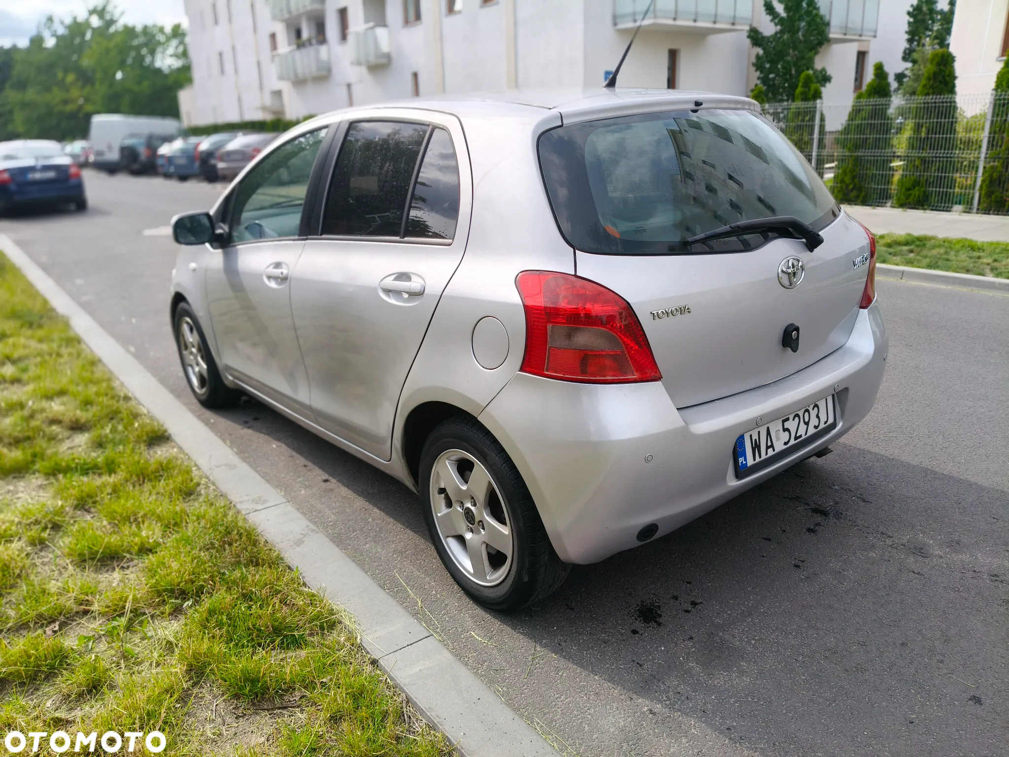Toyota Yaris 1.3 Terra - 3