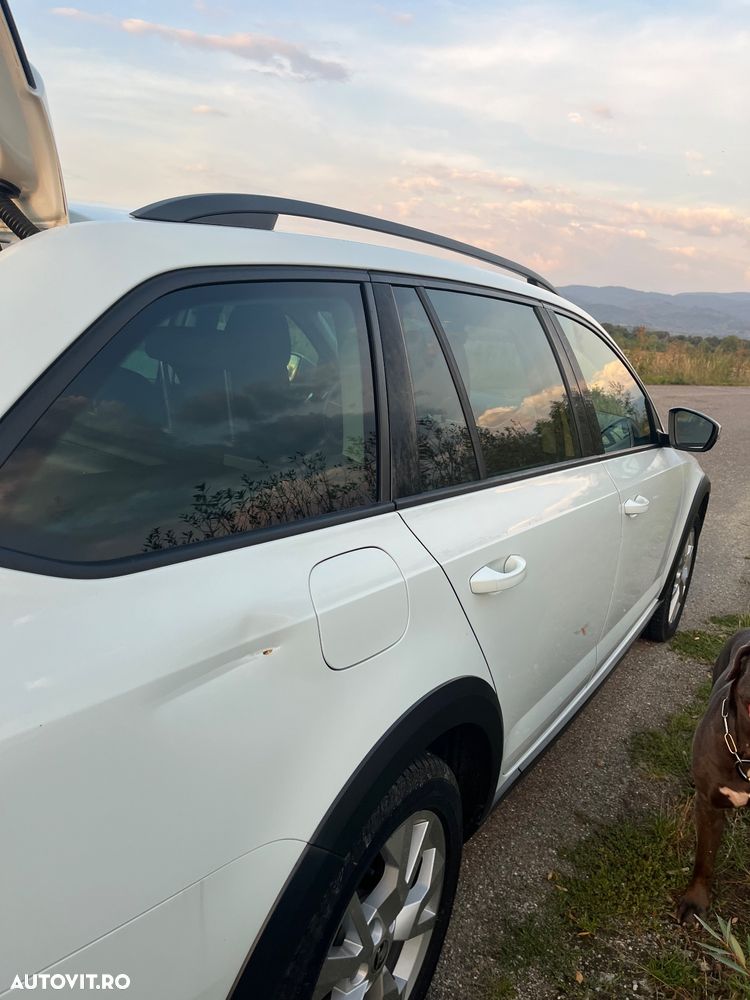 Skoda Octavia 2.0 TDI 4x4 DSG Scout - 3