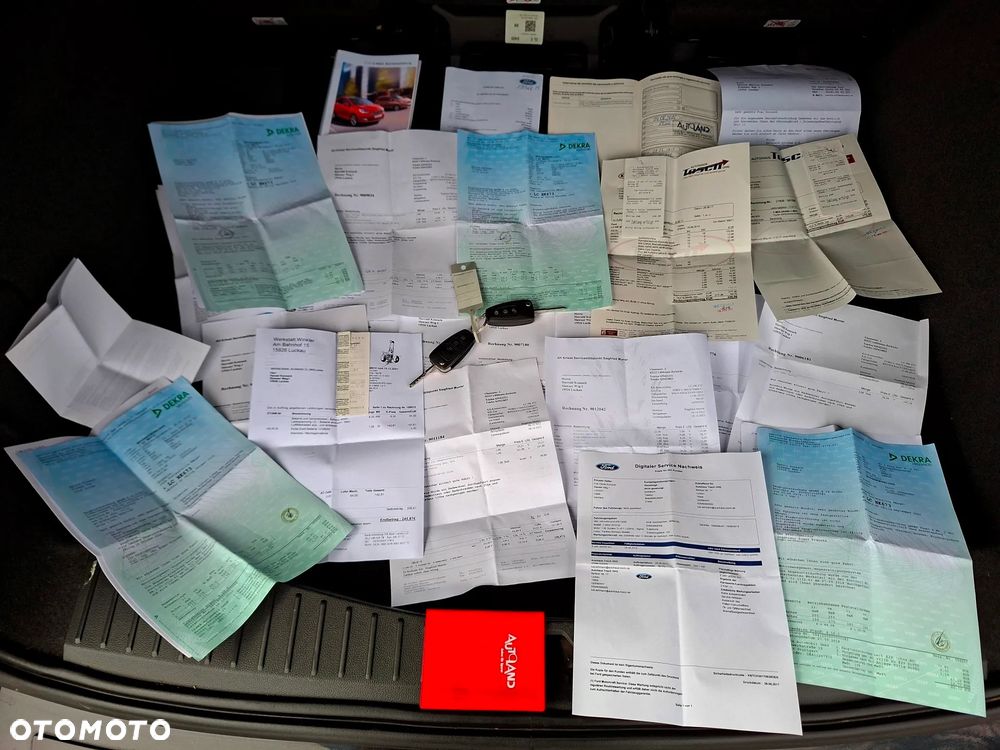 Ford C-MAX 1.6 Ti-VCT SYNC Edition - 36