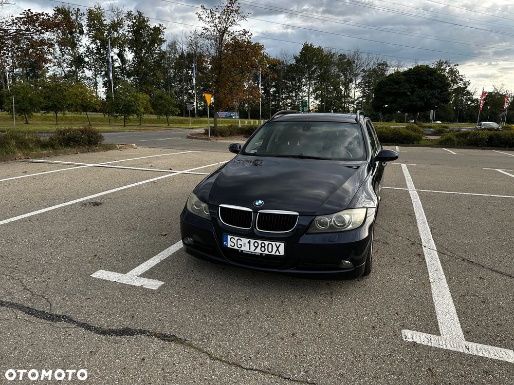BMW Seria 3 318d - 4