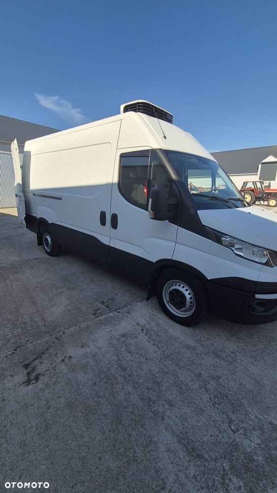 Iveco DAILY 35S15 - 6
