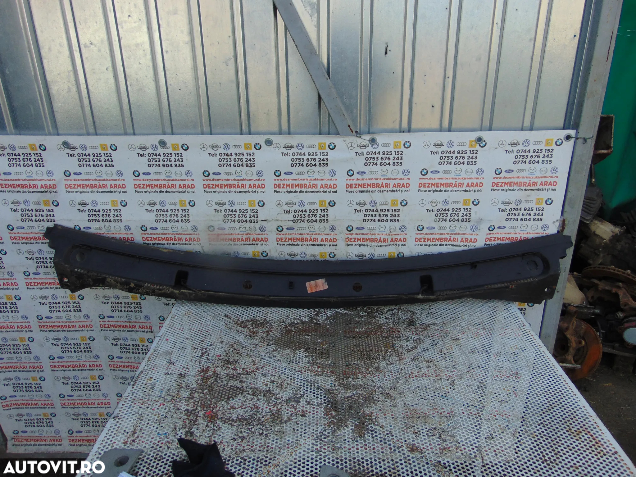 Grila stergatoare Opel Vivaro 2004-2013 Renault Trafic Nissan Primastar cod 8200020540 - 2