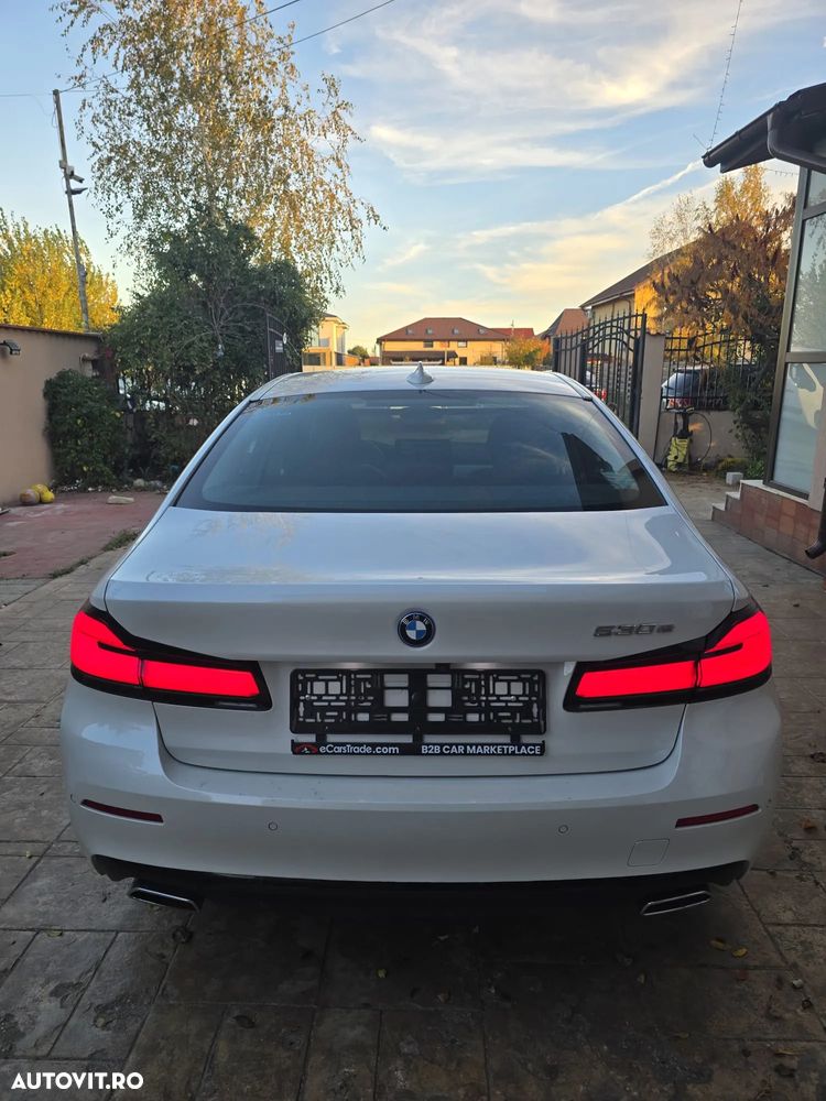 BMW Seria 5 530e Aut. Luxury Line - 4