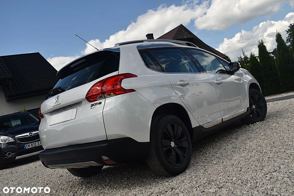 Peugeot 2008 1.6 e-HDi Allure S&S - 33