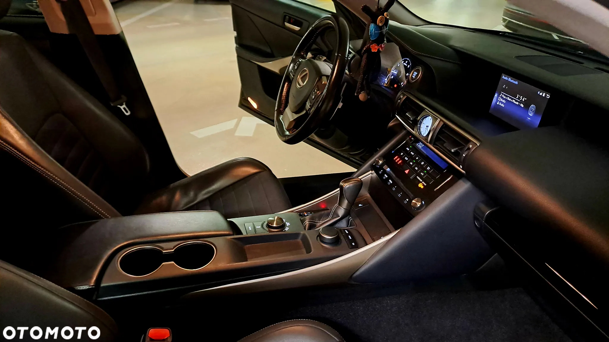 Lexus IS 200t / 300 Prestige - 9