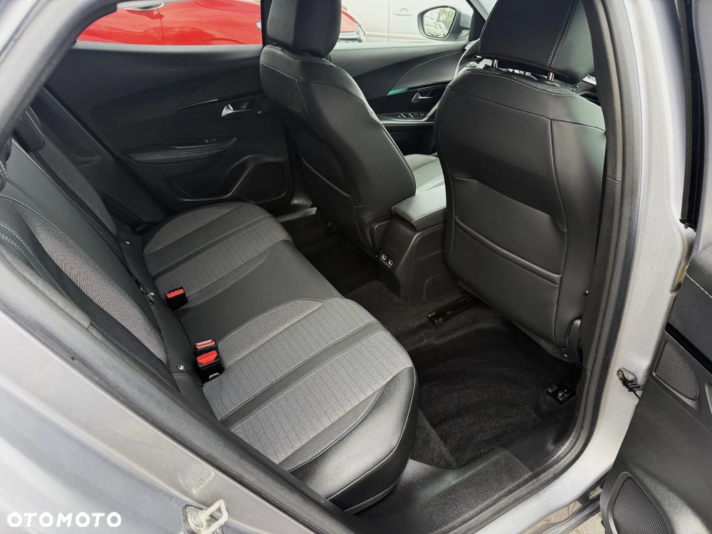 Peugeot 2008 BlueHDi 110 Allure - 11