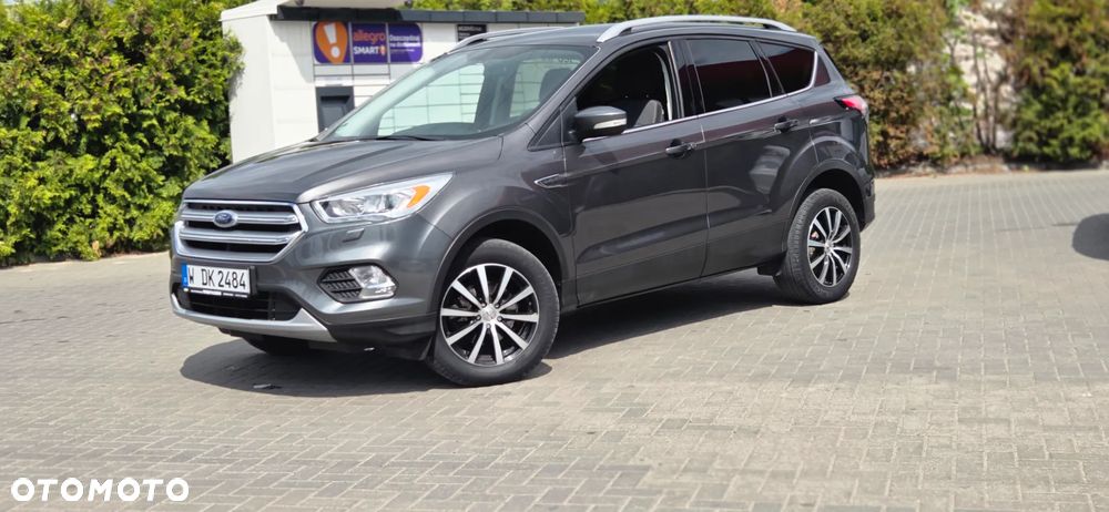 Ford Kuga 1.5 EcoBoost 2x4 Titanium - 5