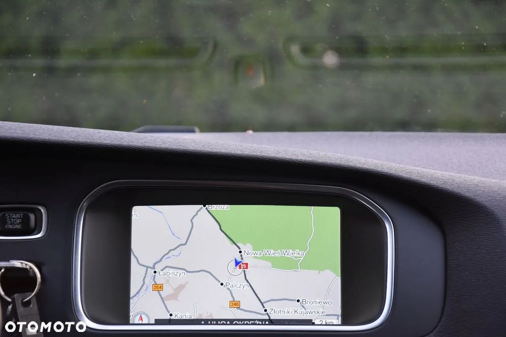 Volvo V40 D4 Drive-E Momentum - 13