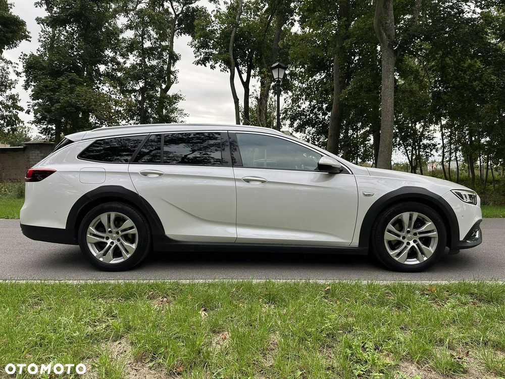 Opel Insignia - 11