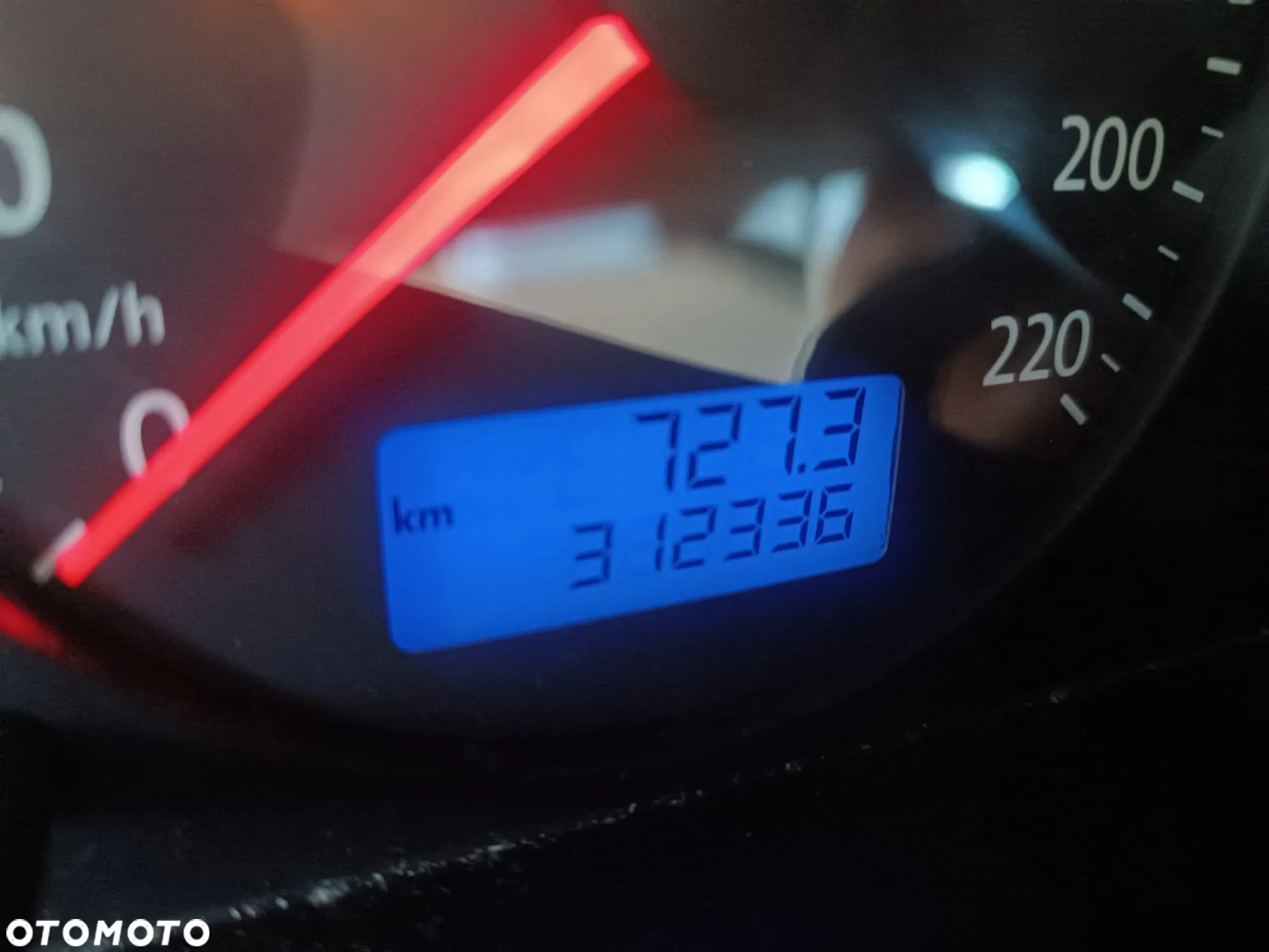 Volkswagen Transporter T5 TDI L1H1 - 17