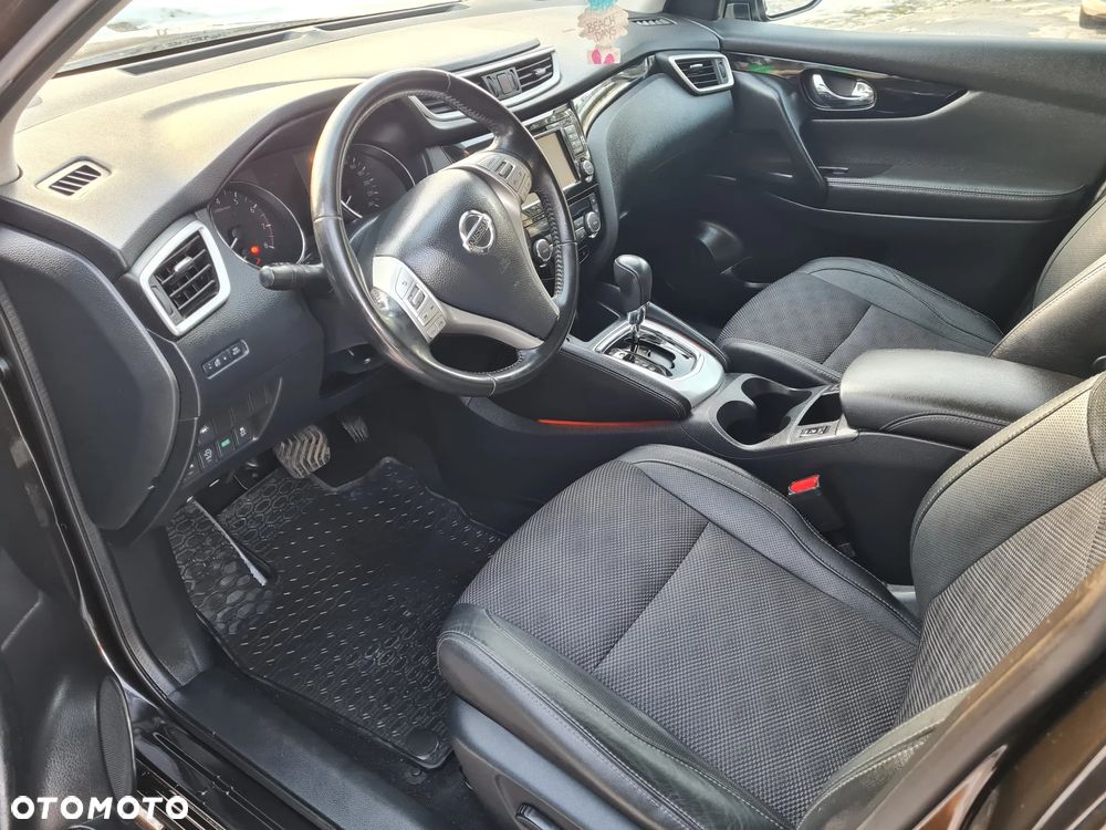 Nissan Qashqai 1.2 DIG-T Xtronic TEKNA - 8