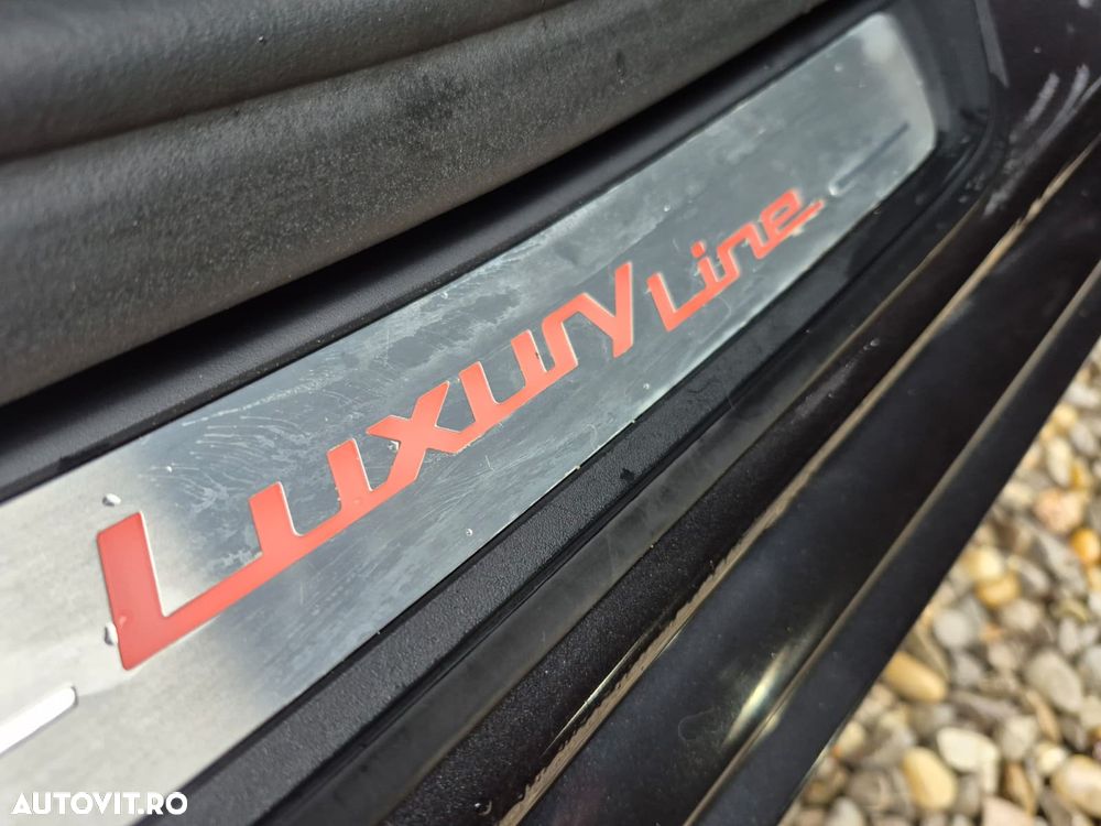 BMW Seria 5 520i Aut. Luxury Line - 32