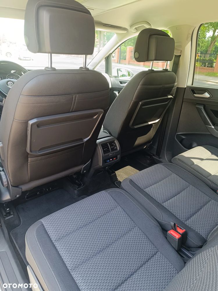 Volkswagen Touran 1.6 TDI SCR (BlueMotion Technology) Trendline - 17