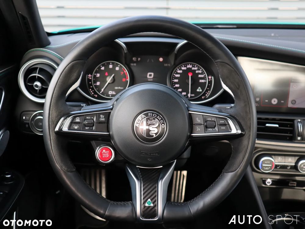 Alfa Romeo Giulia 2.9 Bi Turbo V6 Quadrifoglio - 21