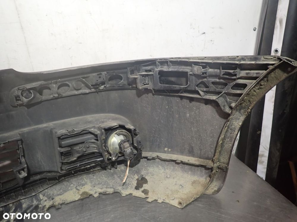 ZDERZAK PRZÓD VOLKSWAGEN GOLF V - 9