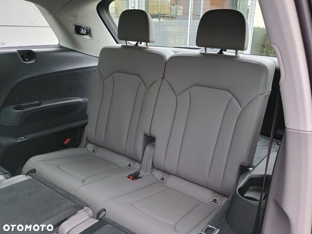 Audi Q7 - 11