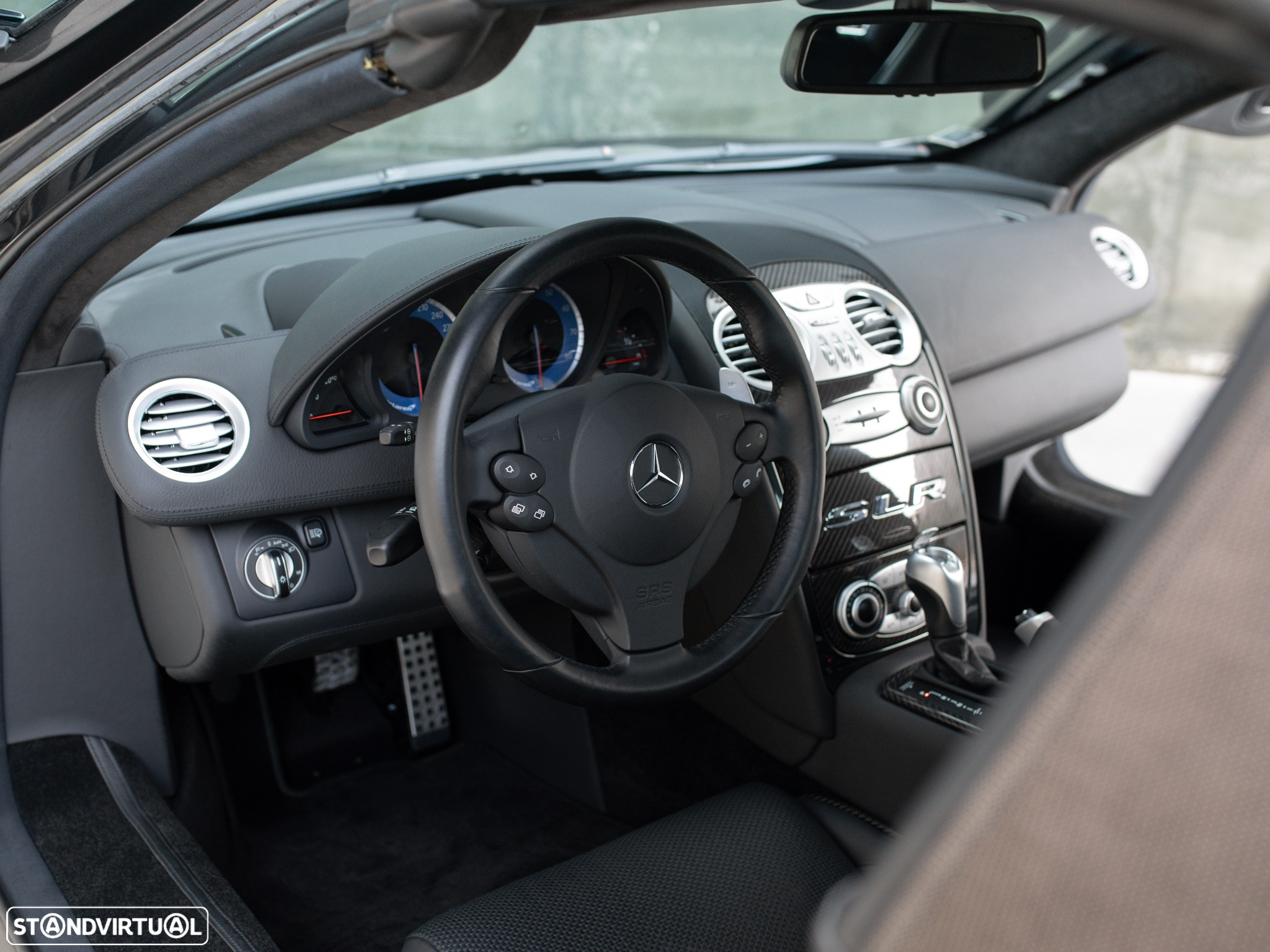 Mercedes-Benz SLR McLaren Roadster - 28