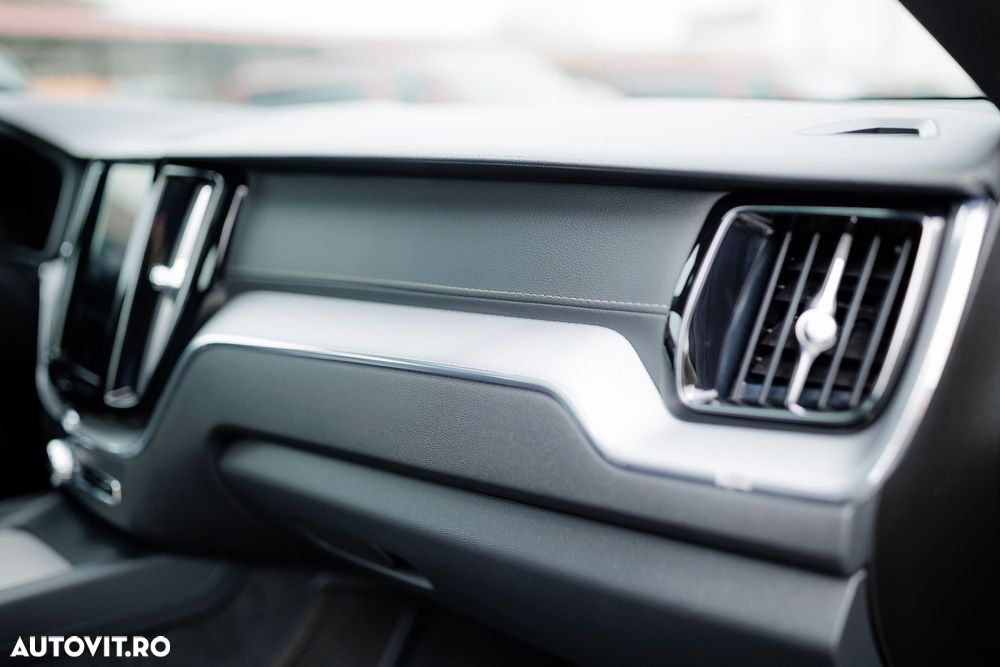 Volvo XC 60 B4 D AWD Geartronic Inscription - 33