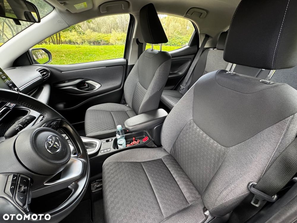 Toyota Yaris - 18