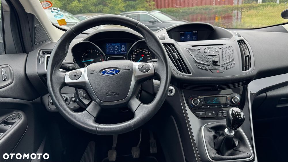 Ford Kuga 2.0 TDCi FWD Titanium - 31