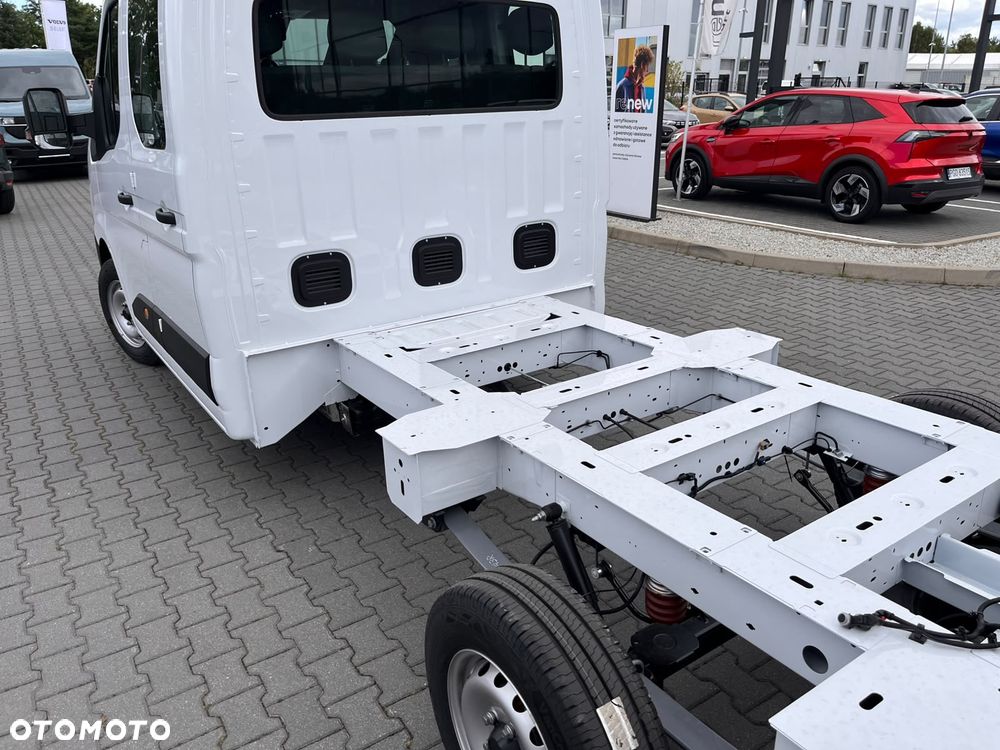 Renault Master Doka 7 os. + plandeka do wys. kabiny - 8