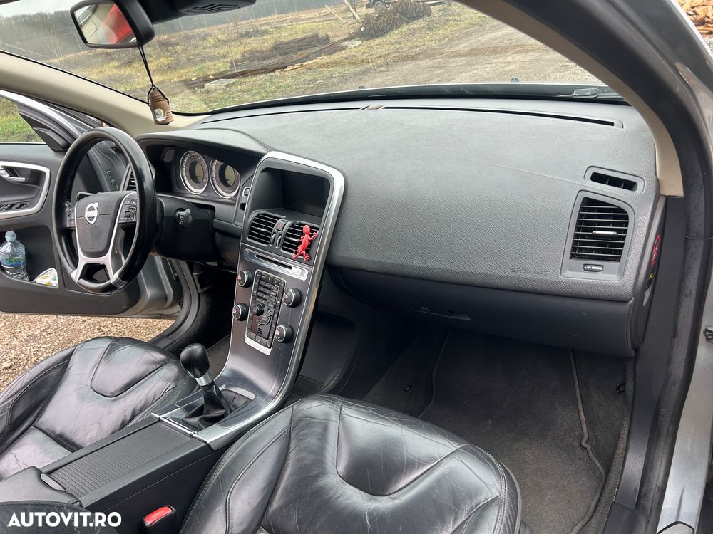 Volvo XC 60 D5 AWD Ocean Race - 10