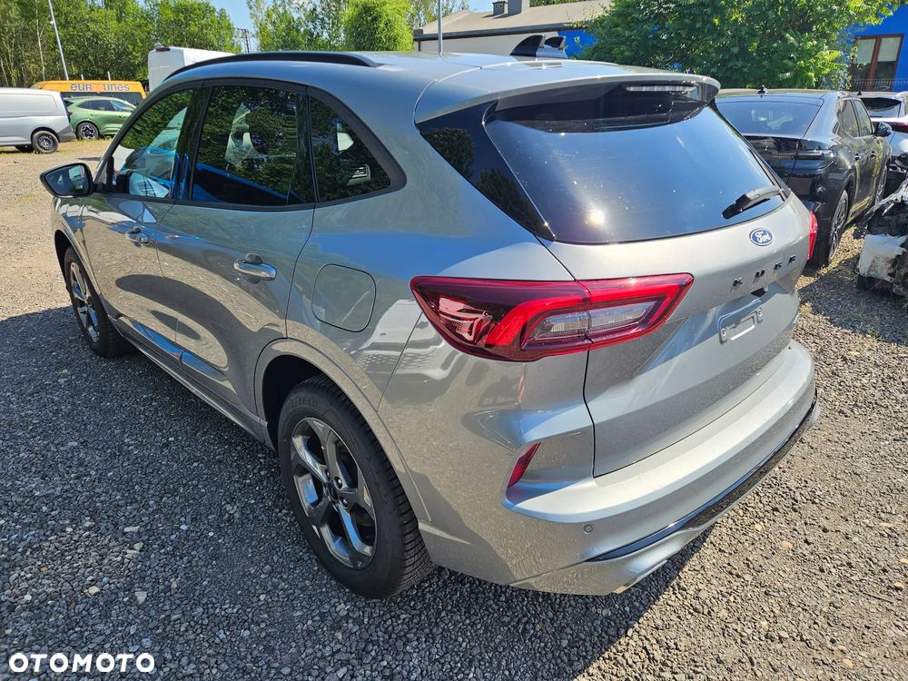 Ford Kuga 2.5P PHEV FWD ST-Line eCVT - 13