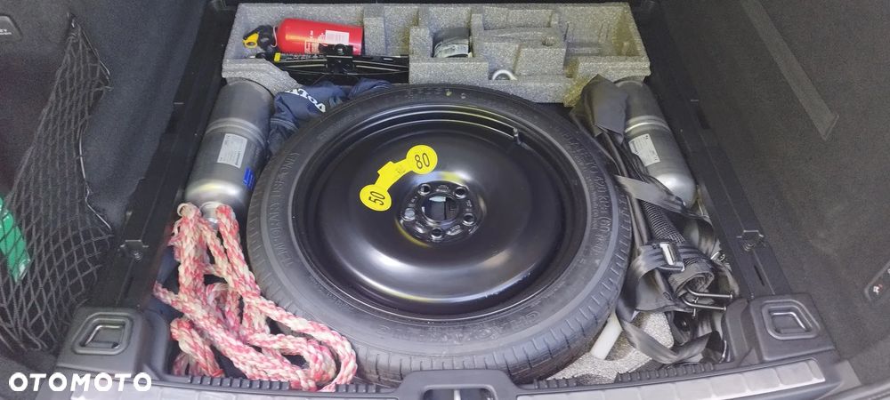 Volvo XC 60 D4 SCR AWD R-Design - 12